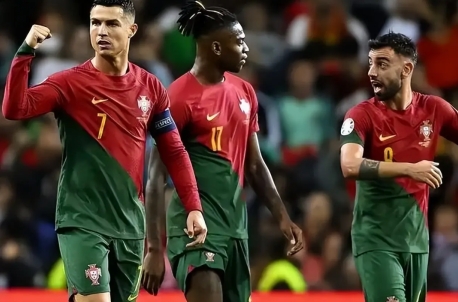 周冠宇成为中国首位f1车手